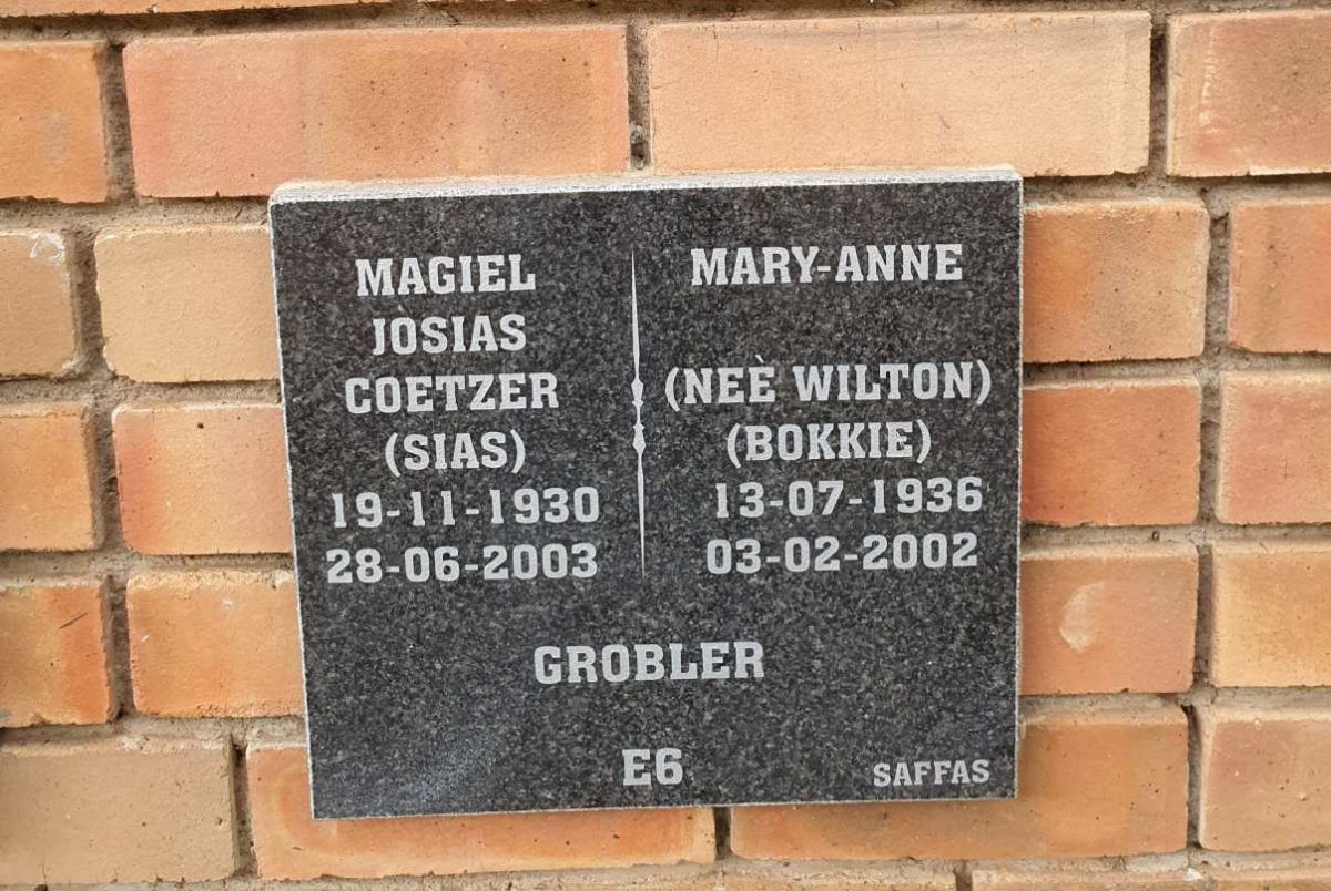 COETZER Magiel Josias 1930-2003 & Mary-Anne nee Wilton 1936-2002