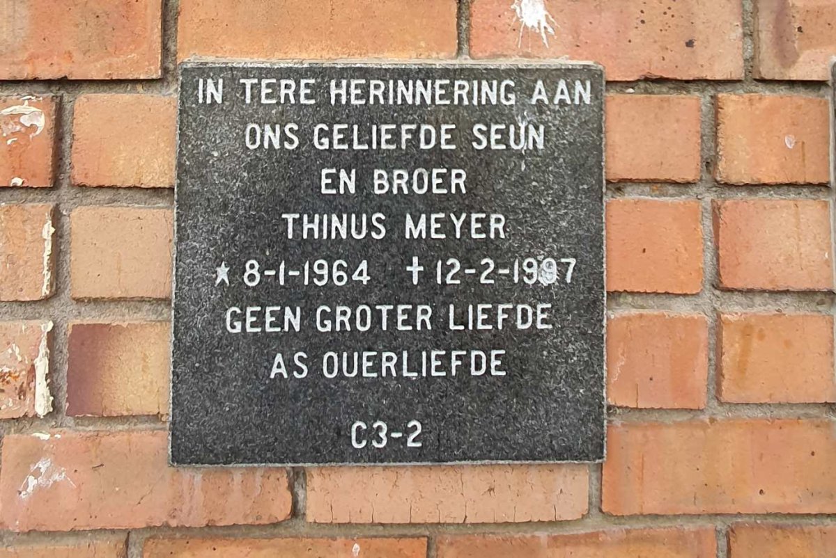 MEYER Thinus 1964-1997