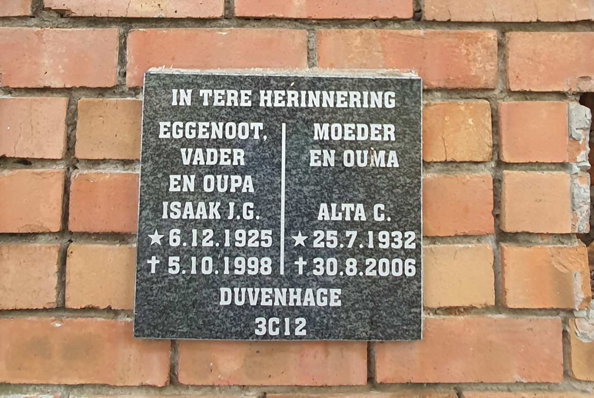 DUVENHAGE Isaak J.G. 1925-1998 & Alta C. 1932-2006