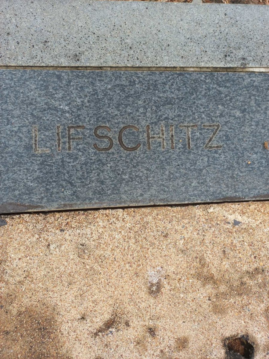 LIFSCHITZ -1940