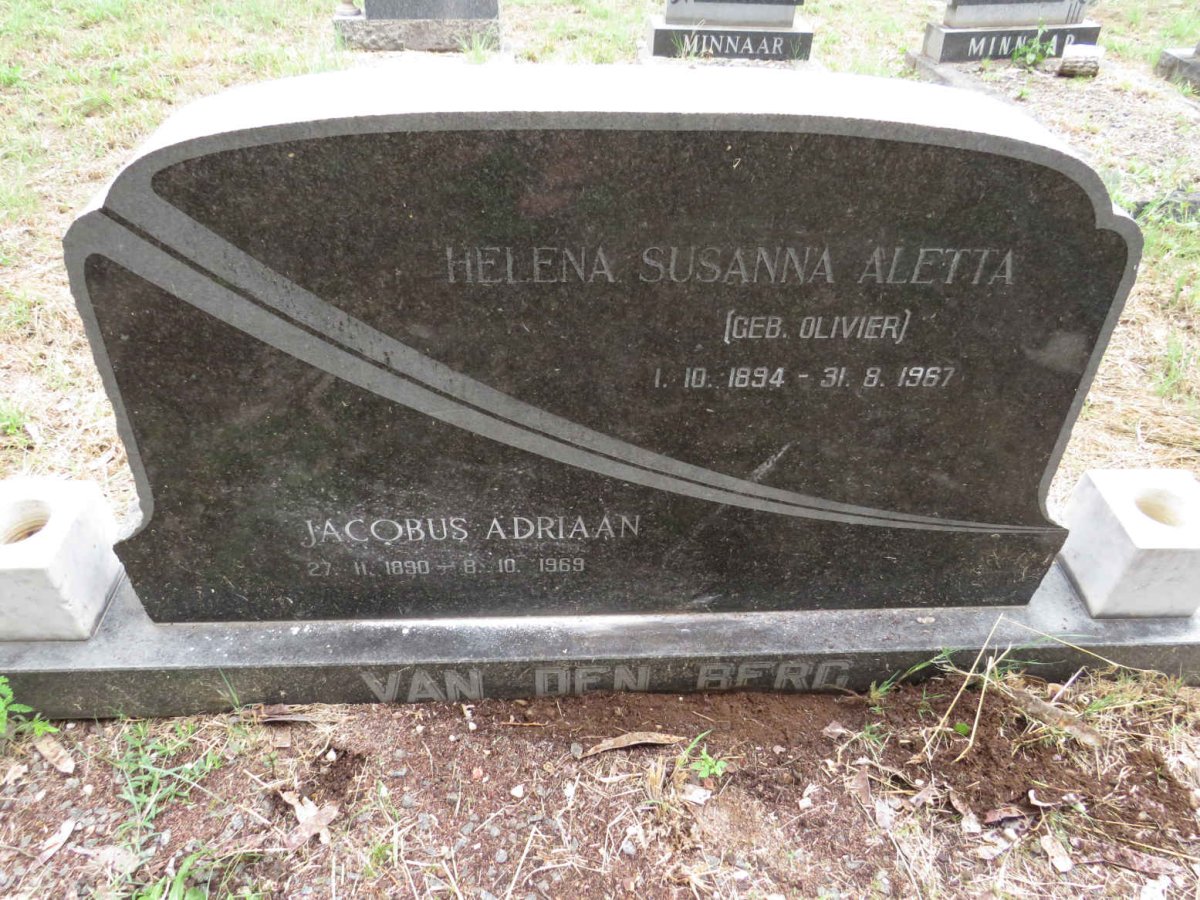 BERG Jacobus Adriaan, van den 1890-1969 & Helena Susanna Aletta OLIVIER 1894-1967
