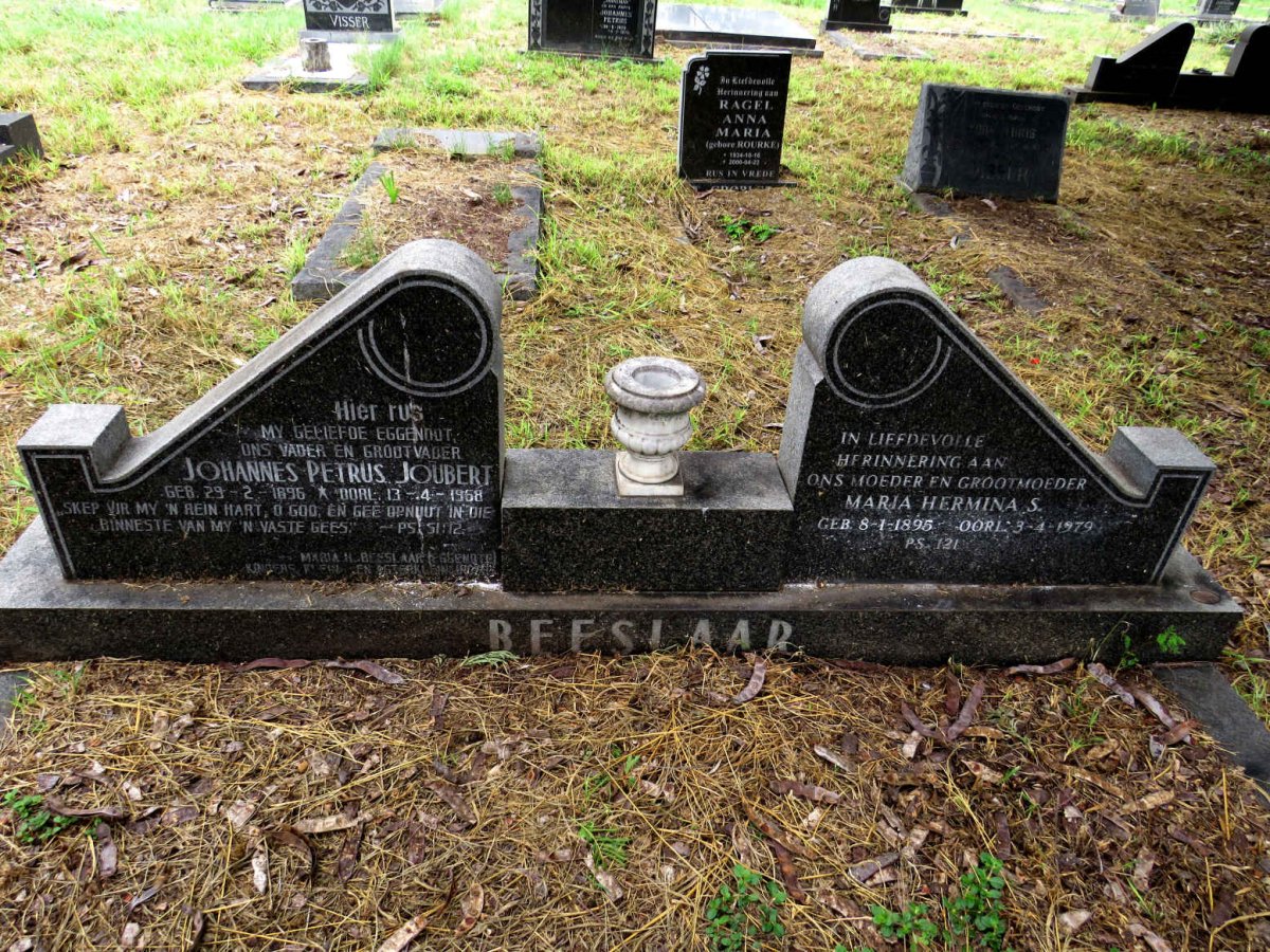 BEESLAAR Johannes Petrus Joubert 1896-1968 & Maria Hermina S. 1895-1979