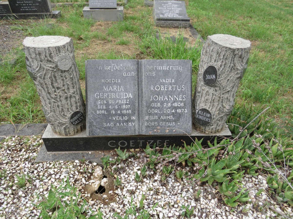 COETZEE Robertus Johannes 1906-1973 & Maria Gertruida nee DU PREEZ 1907-1985