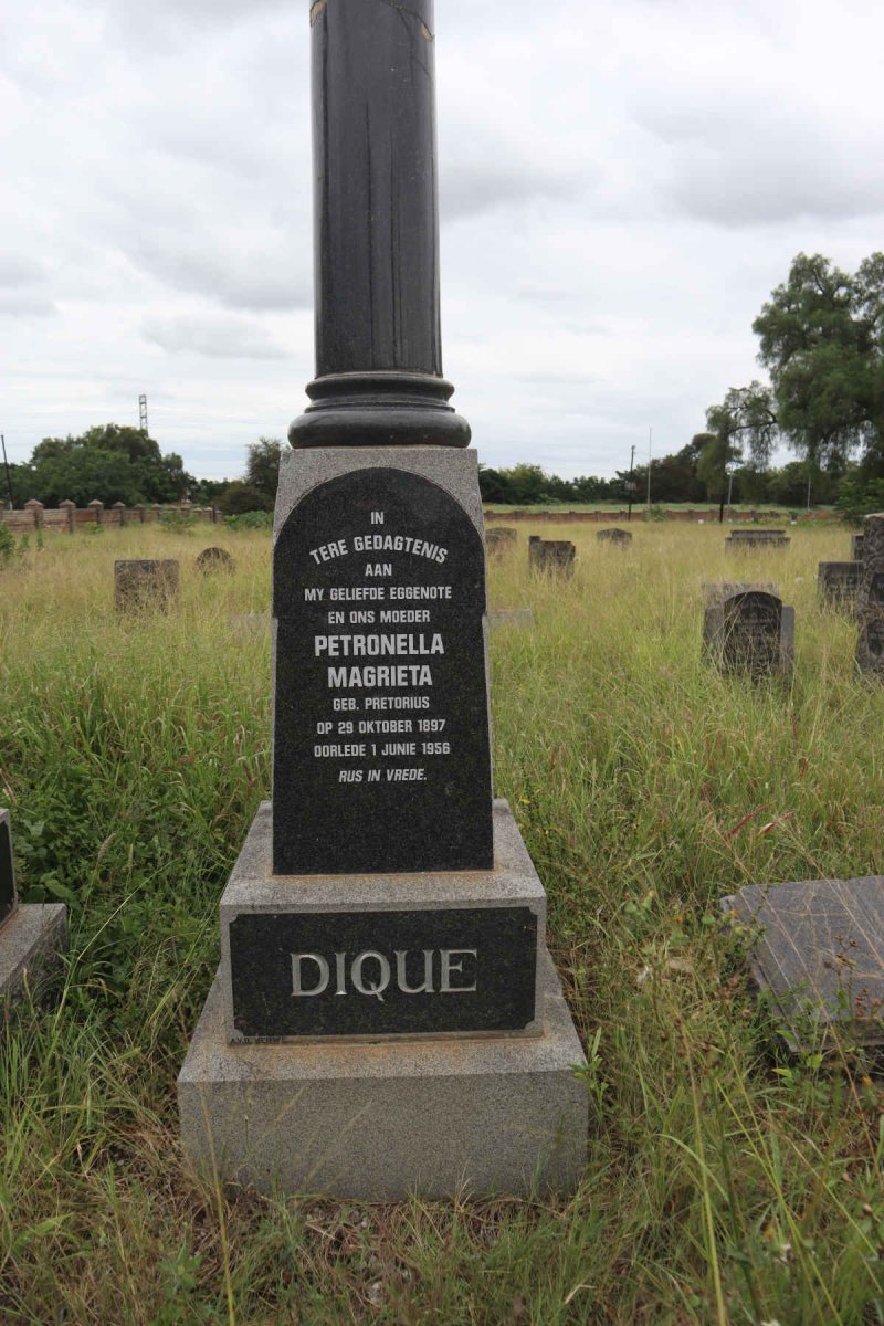 DIQUE Petronella Magrieta nee PRETORIUS 1897-1956