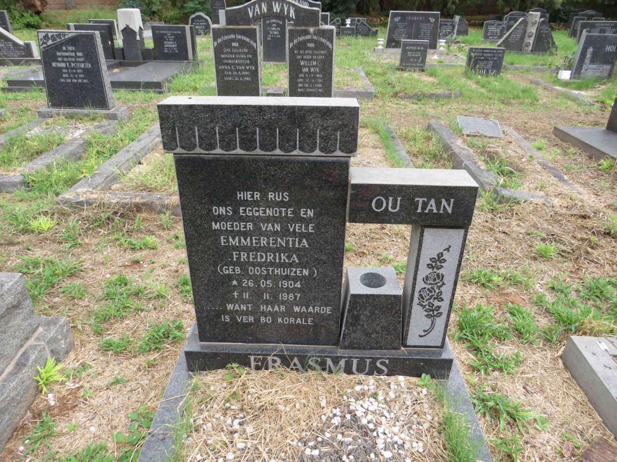 ERASMUS Emmerentia Fredrika nee OOSTHUIZEN 1904-1987