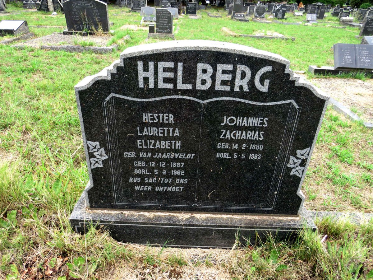 HELBERG Johannes Zacharias 1880-1963 & Hester Lauretta Elizabeth nee VAN JAARSVELDT 1887-1962