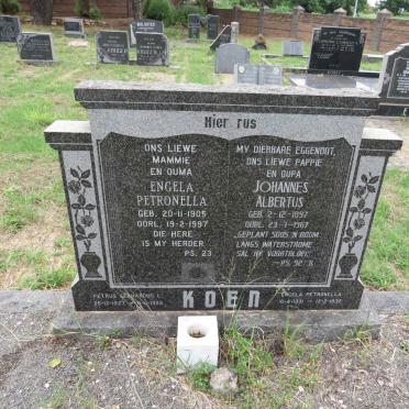 KOEN Johannes Albertus 1897-1967 & Engela Petronella 1905-1997