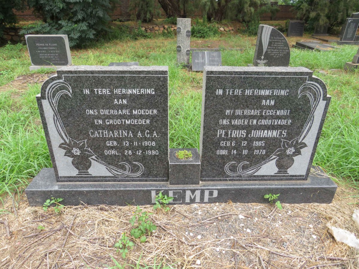 KEMP Petrus Johannes 1905-1970 & Catharina A.G.A. 1908-1990