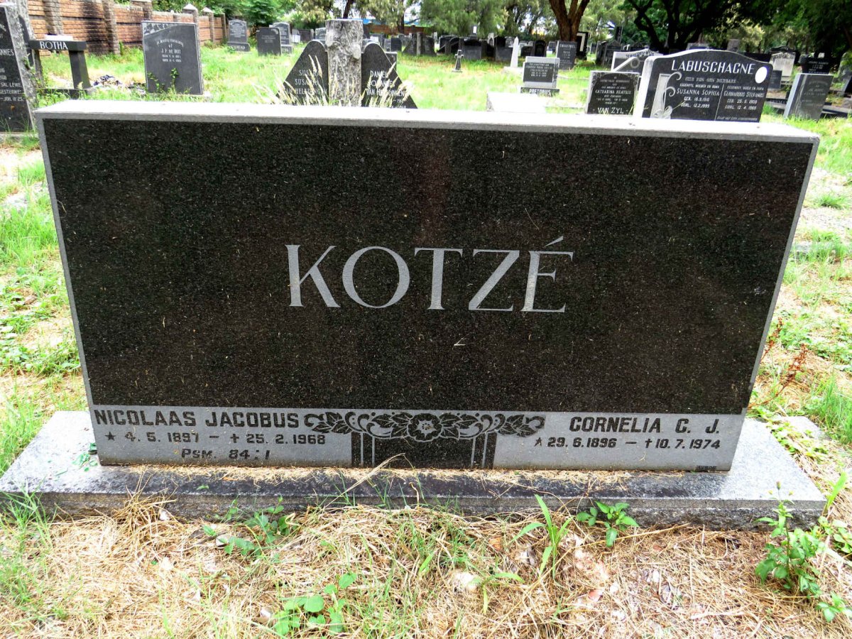KOTZE Nicolaas Jacobus 1897-1968 & Cornelia C.J. 1896-1974