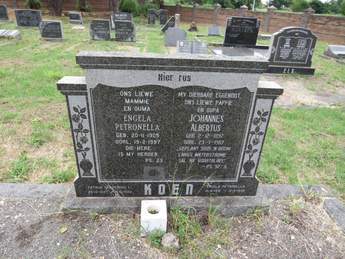 KOEN Johannes Albertus 1897-1967 & Engela Petronella 1905-1997