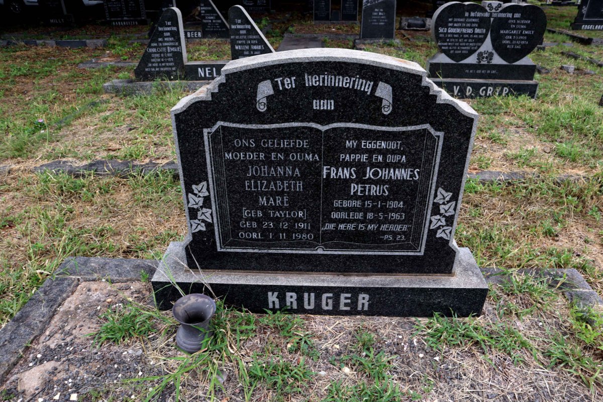 KRUGER Frans Johannes Petrus 1904-1963 & Johanna Elizabeth Mare TAYLOR 1911-1980 