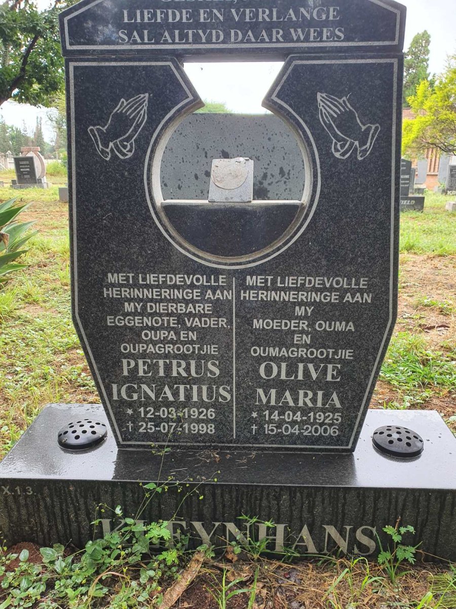 KLEYNHANS Petrus Ignatius 1926-1998 & Olive Maria 1925-2006