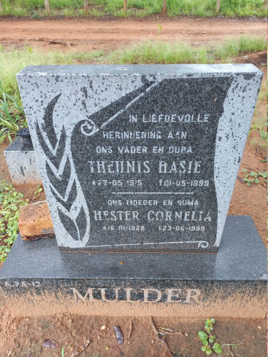 MULDER Theunis Hasie 1919-1999 & Hester Cornelia 1928-1999