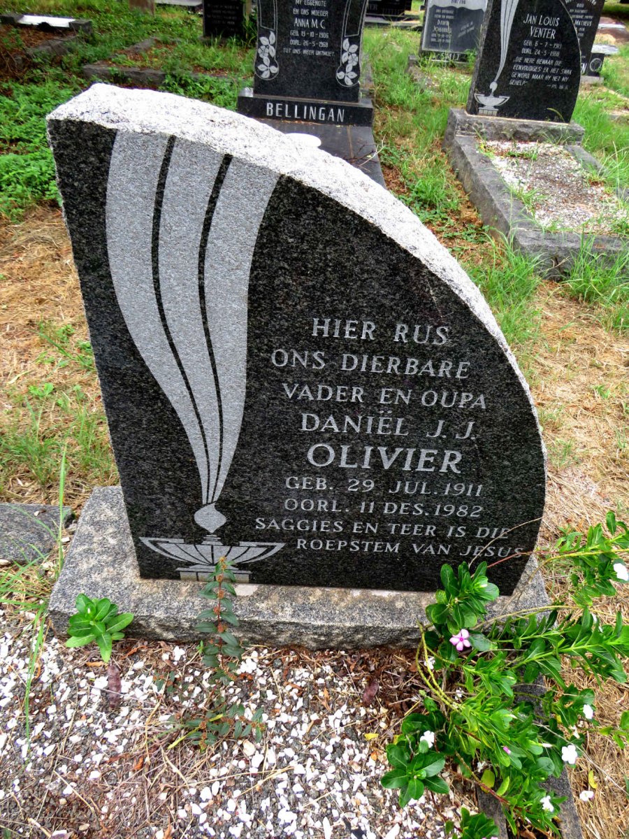 OLIVIER Daniel J.J. 1911-1982 & Paulina H.L. nee STROH 1918-1969_1