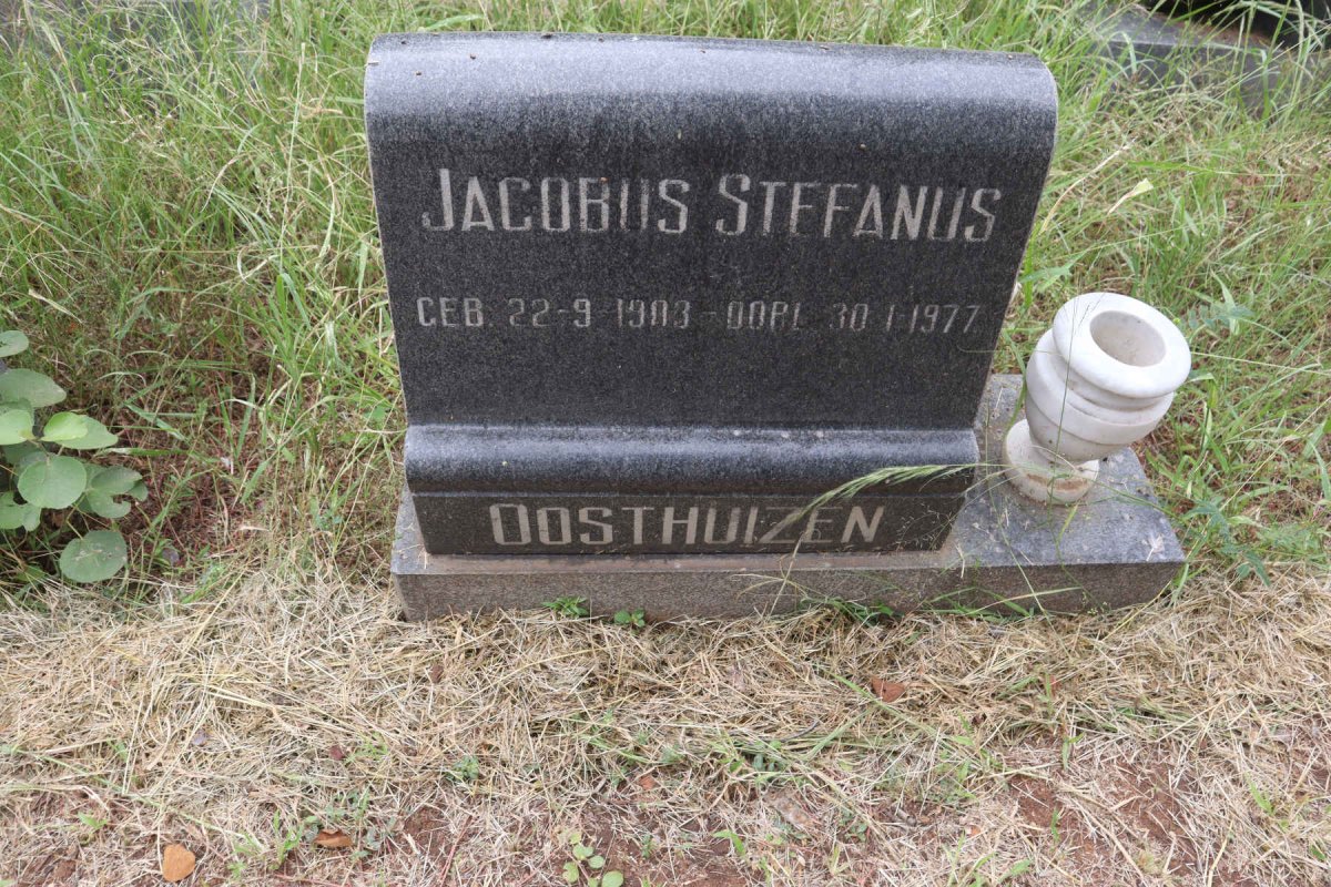OOSTHUIZEN Jacobus Stefanus 1903-1977