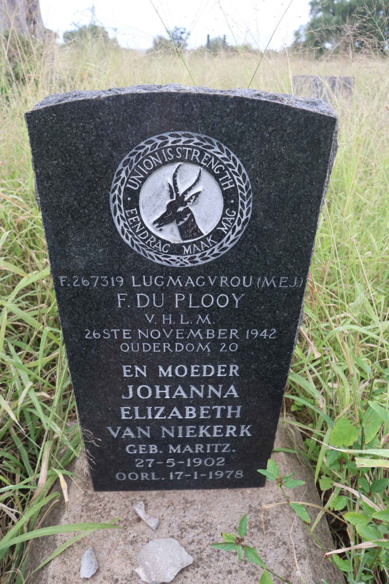 PLOOY F., du -1942 :: VAN NIEKERK Johanna Elizabeth nee MARITZ 1902-1978 