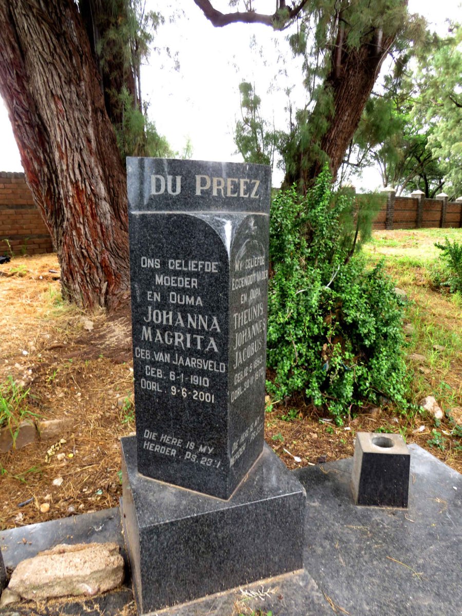 PREEZ Theunis Johannes Jacobus, du 1893-1970 & Johanna Magrita nee VAN JAARSVELD 1910-2001_2