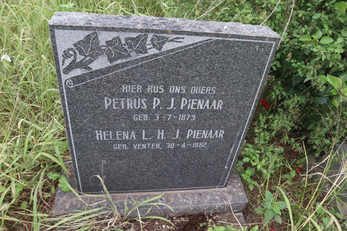 PIENAAR Petrus P.J. 1879- & Helena L.H.J. nee VENTER 1882-
