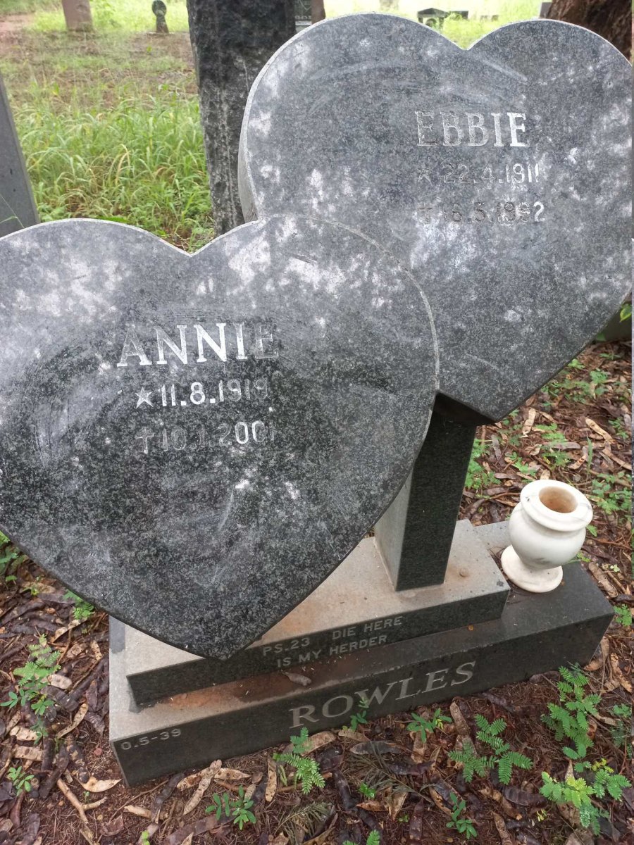 ROWLES Ebbie 1911-1992 & Annie 1919-2001