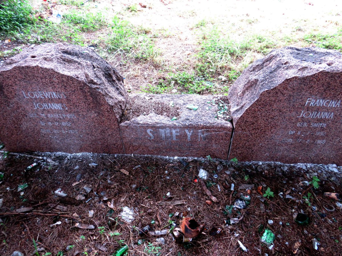 STEYN Lodewikus Johannes 1892-1970 & Francina Johanna nee SMITH 1892-1960_1