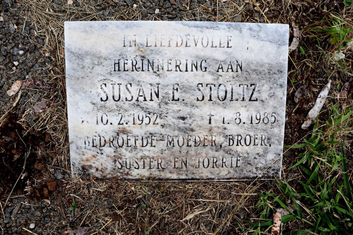 STOLTZ Susan E. 1952-1985