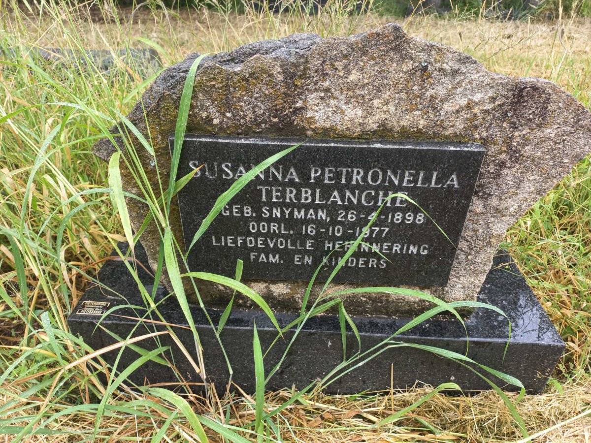 TERBLANCHE Susanna Petronella nee SNYMAN 1898-1977