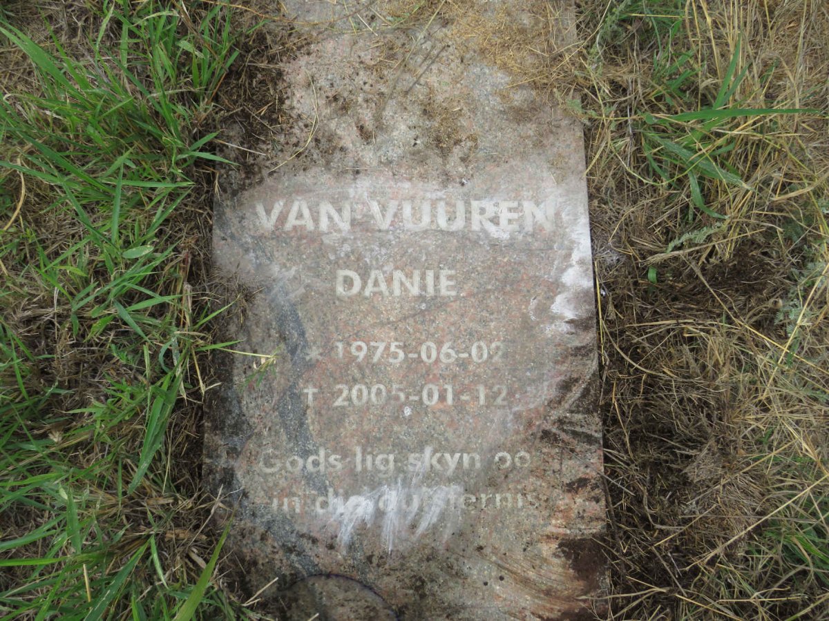 VUUREN Danie, van 1975-2005