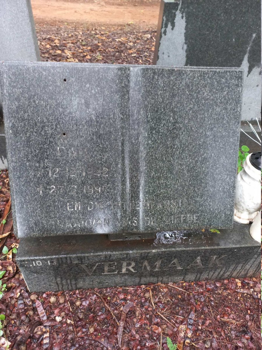 VERMAAK Dan 1942-1997