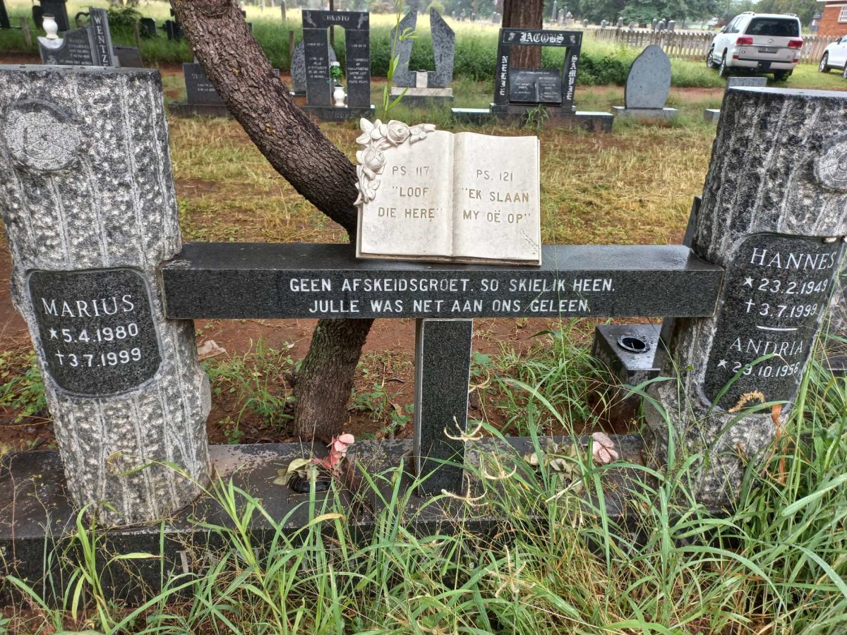 VUUREN Hannes, Jansen van 1949-1999 & Andria 1956- :: JANSEN VAN VUUREN Marius 1980-1999_1