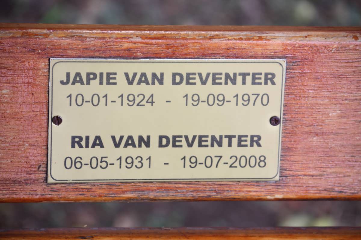 DEVENTER Japie, van 1924-1970 &amp; Ria 1931-2008