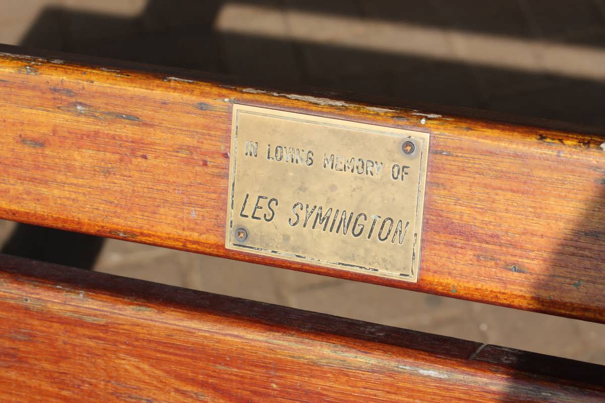 SYMINGTON Les