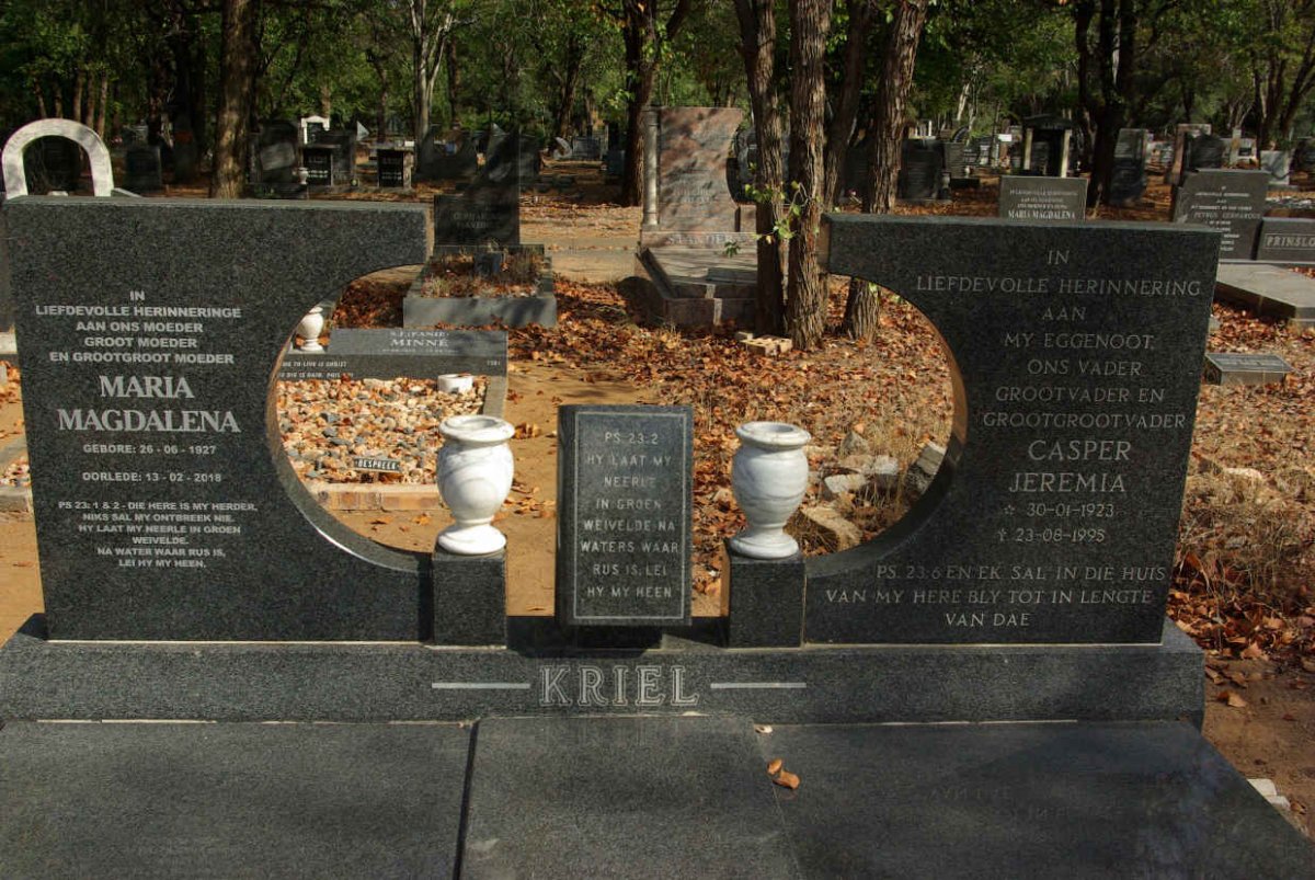 KRIEL Casper Jeremia 1923-1995 & Maria Magdalena 1927-2018