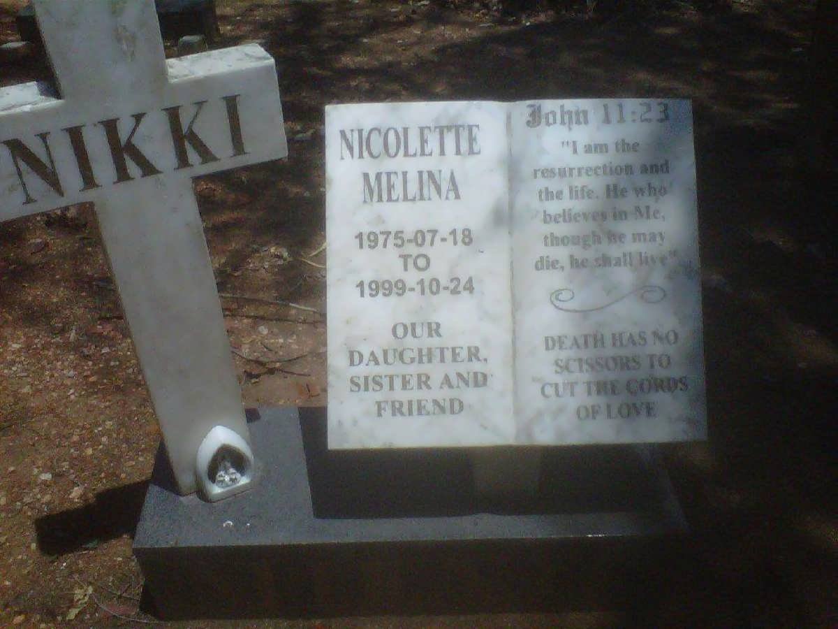 MELINA Nicolette 1975-1999