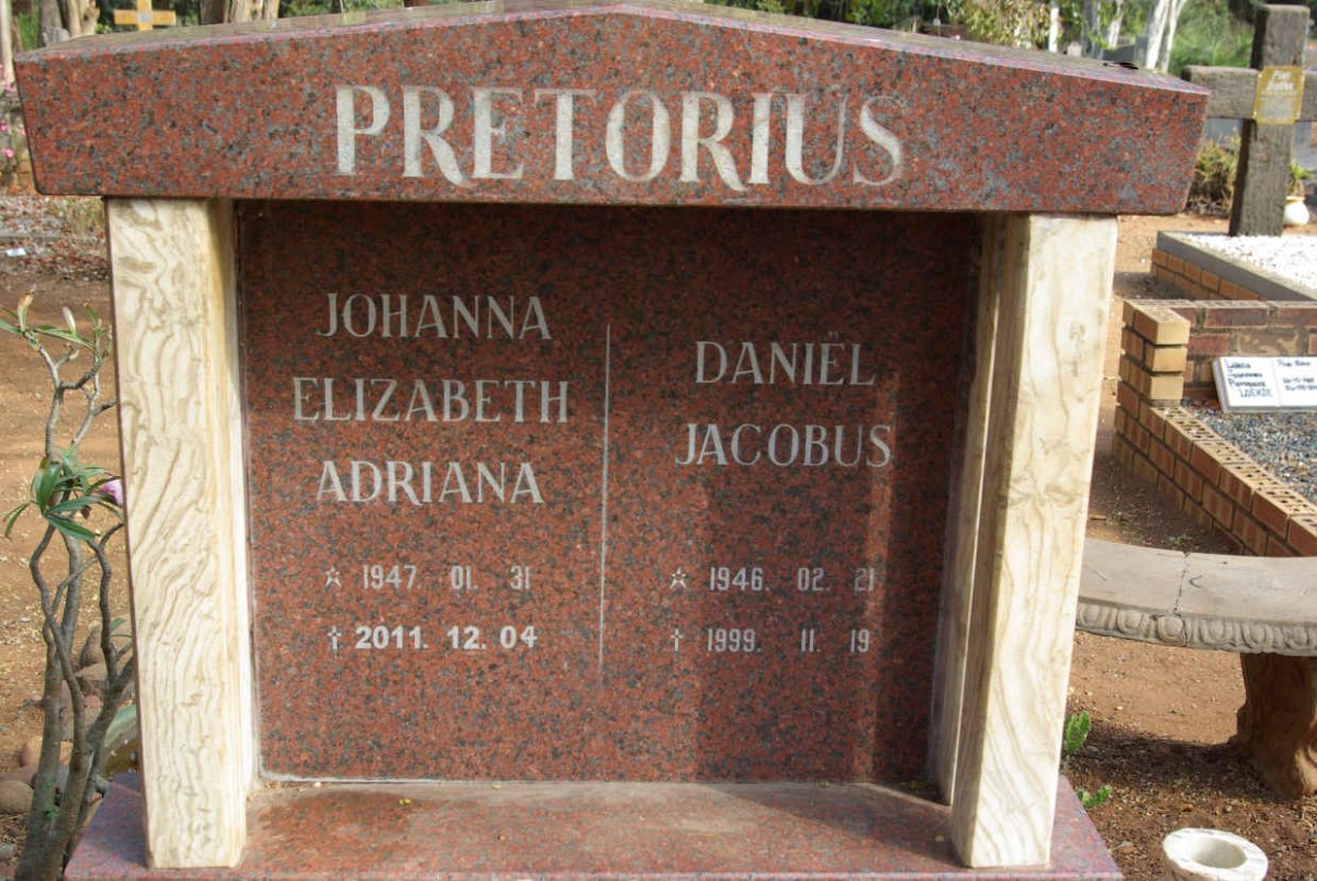 PRETORIUS Daniel Jacobus 1946-1999 & Johanna Elizabeth Adriana 1947-2011