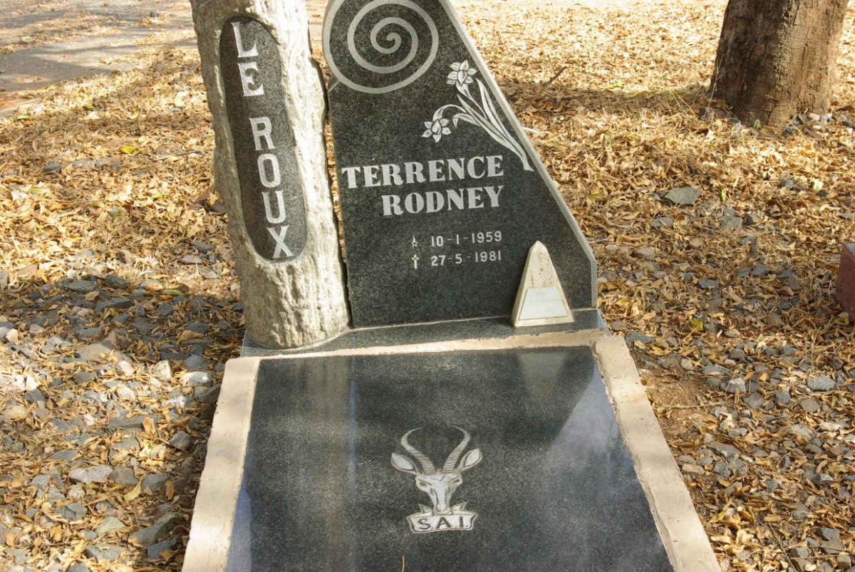 ROUX Terrence Rodney, le 1959-1981