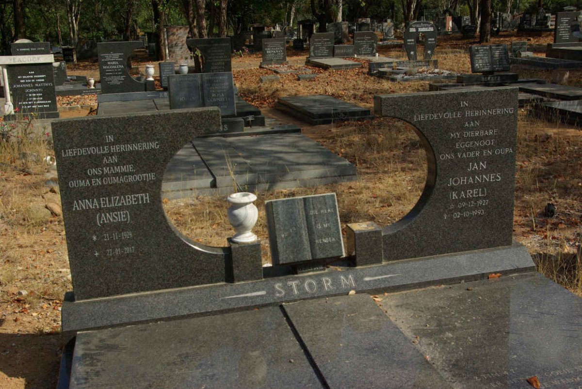 STORM Jan Johannes 1927-1993 & Anna Elizabeth 1929-2017