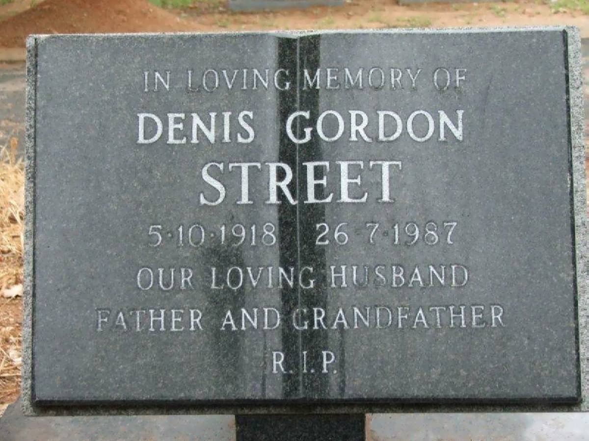 STREET Denis Gordon 1918-1987