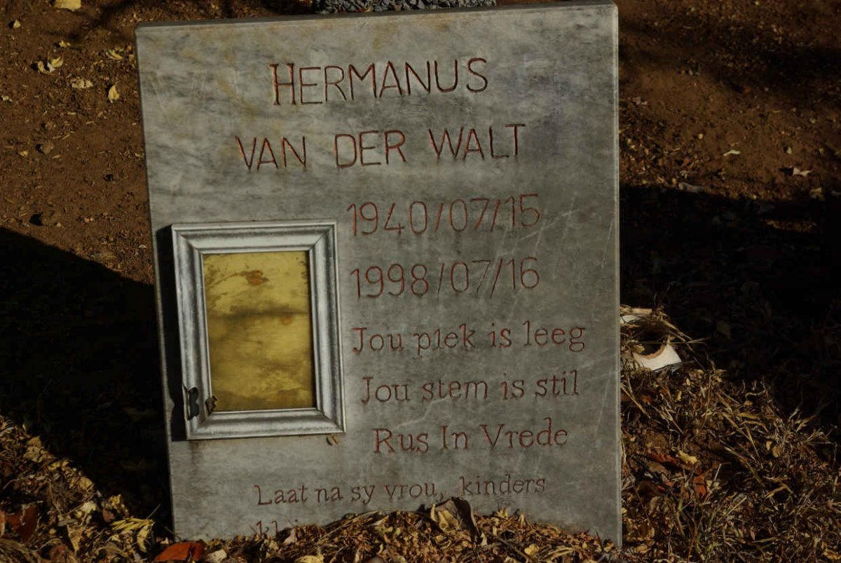 WALT Hermanus, van der 1940-1998