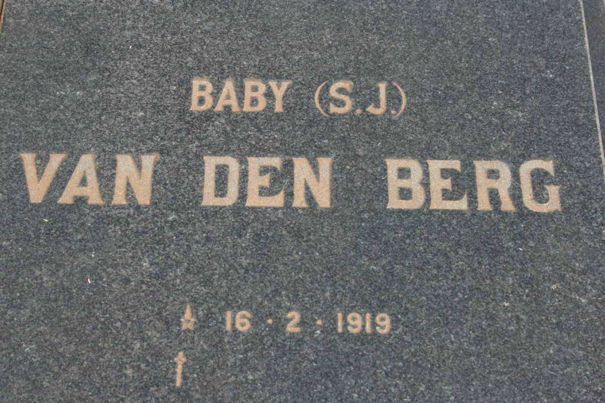 BERG S.J., van den 1919-