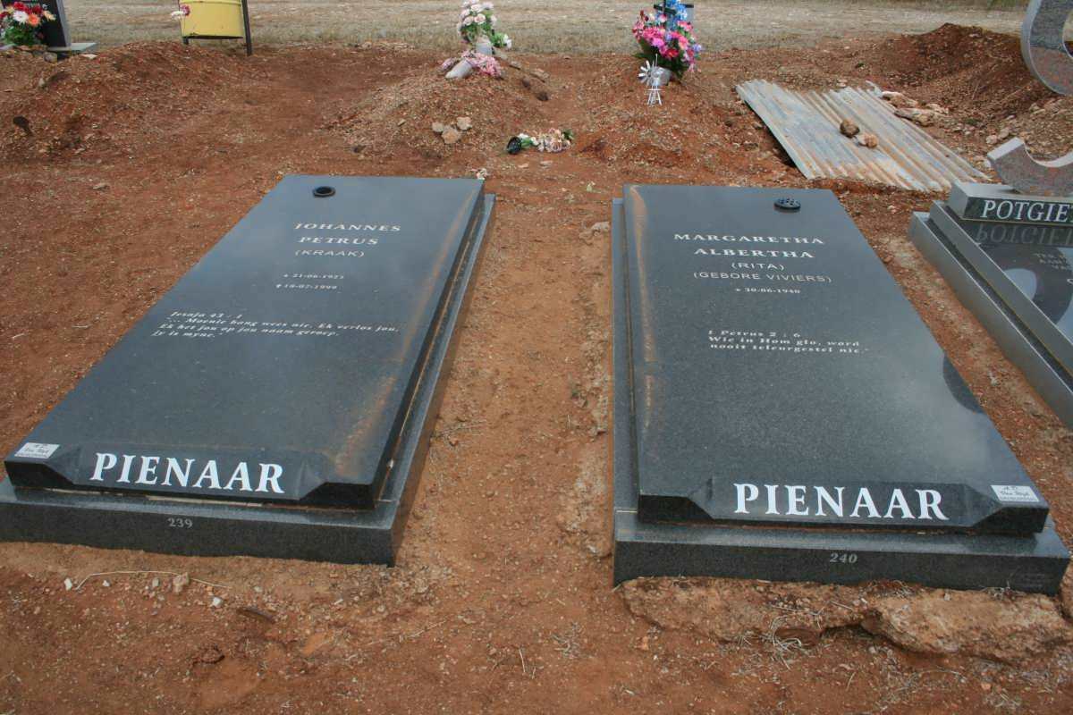 PIENAAR Johannes Petrus 1925-1999 &amp; Margaretha Albertha VIVIERS 1940-