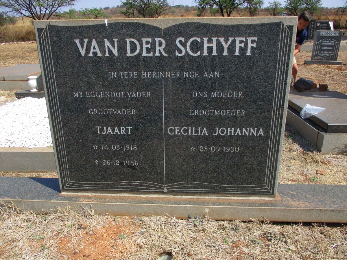SCHYFF Tjaart, van der 1918-1986 &amp; Cecilia Johanna 1930-