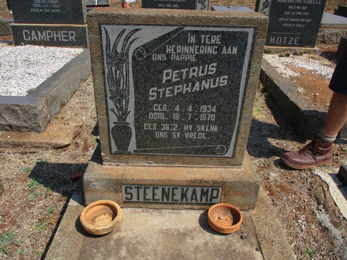 STEENEKAMP Petrus Stephanus 1934-1970
