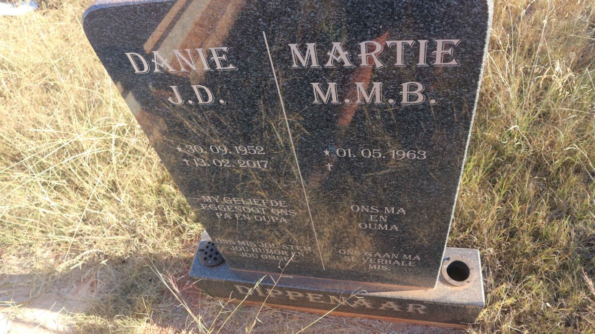 DIPPENAAR Danie J.D. 1952-2017 &amp; Martie M.M.B. 1963-