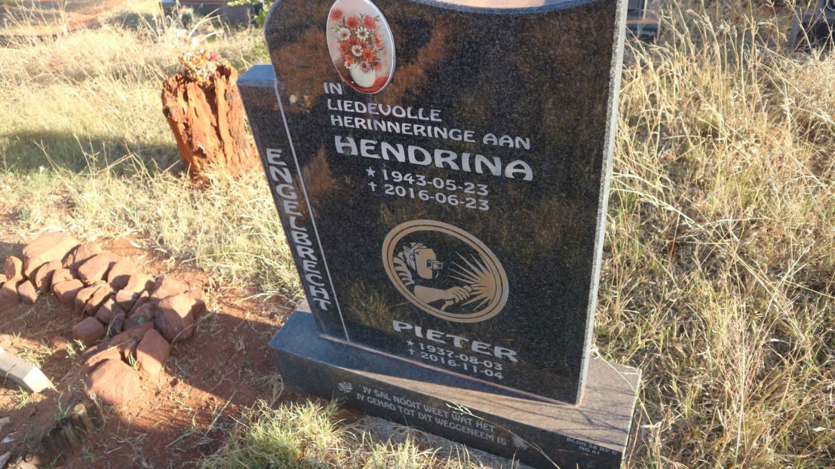 ENGELBRECHT Pieter 1937-2016 &amp; Hendrina 1943-2016