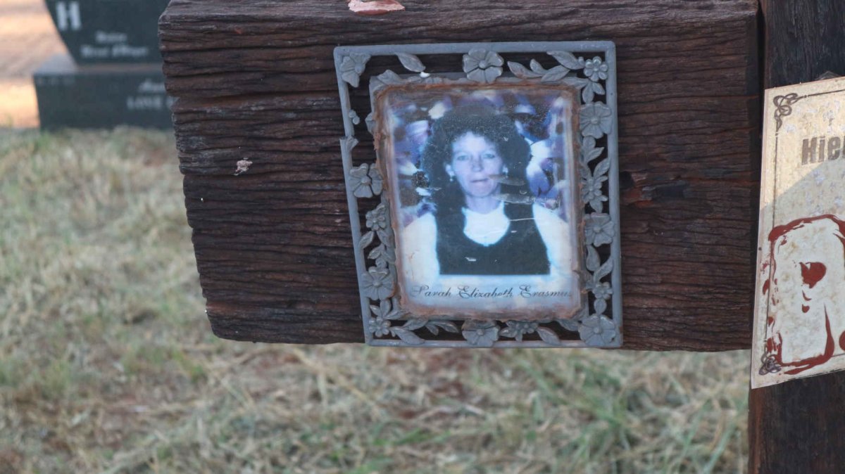 ERASMUS Sarah Elizabeth 1995-2012