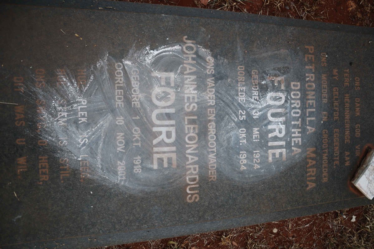FOURIE Johannes Leonardus 1918-2001 &amp; Petronella Maria Dorothea 1924-1984