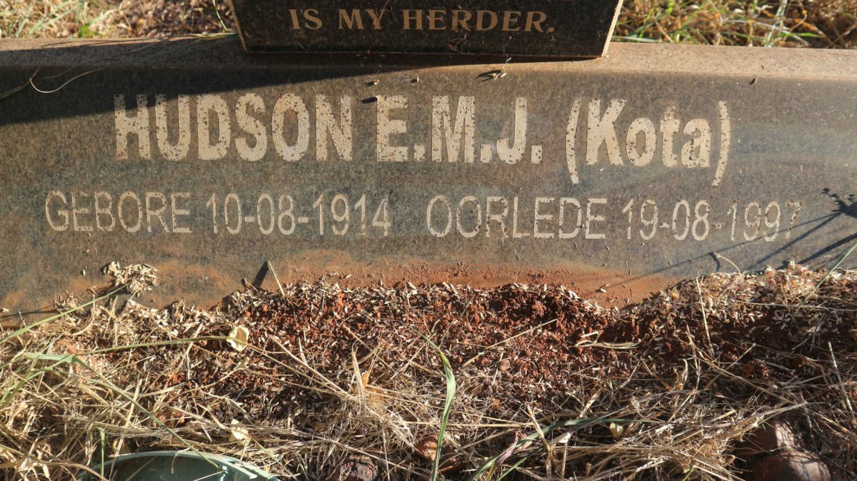 HUDSON E.M.J. 1914-1997