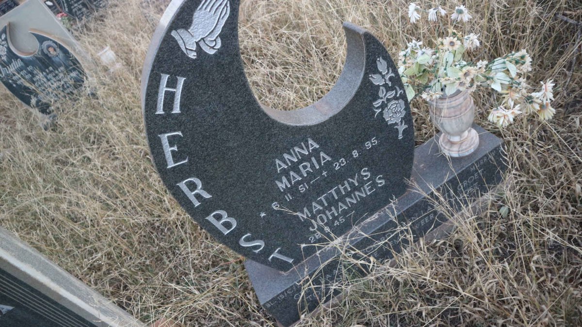 HERBST Matthys Johannes 1945- &amp;  Anna Maria 1951-1995