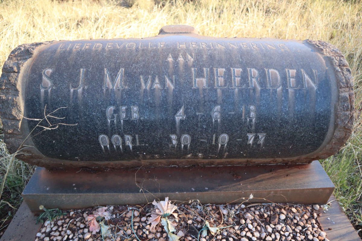 HEERDEN S.J.M., van 1918-1977