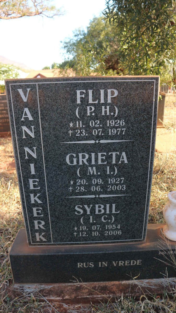 NIEKERK Flip P.H., van 1926-1977 &amp; Grieta M.I. 1927-2003 :: VAN NIEKERK Sybil I.C. 1954-2006